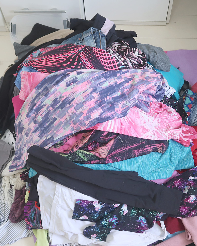 Como organizei minhas roupas para 2018 (método KonMari) // Vida Minimalista Como organizei minhas roupas para 2018 (método KonMari) // Vida Minimalista